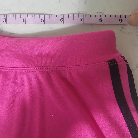 Adidas hot pink with black stripes skort skirt size 2T - Picture 5 of 8